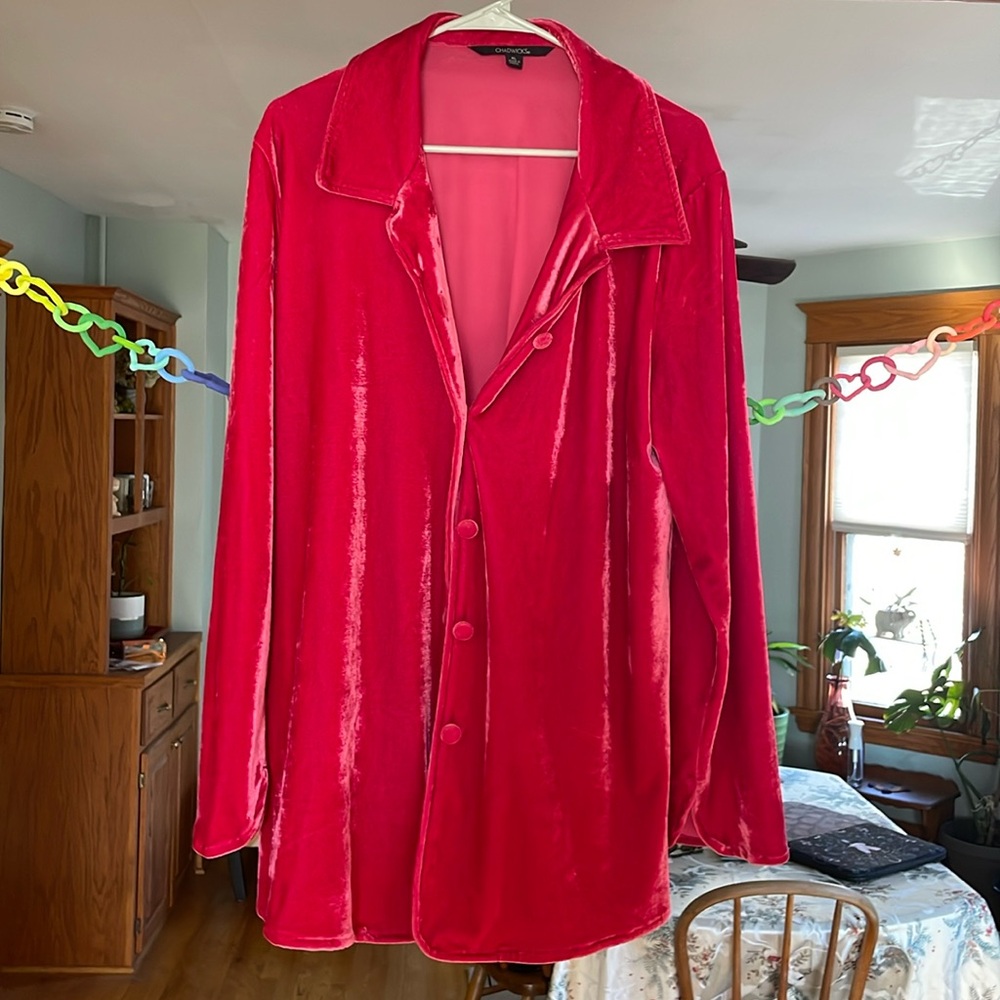 Oversized Chadwick’s pink velvet treasure shrug